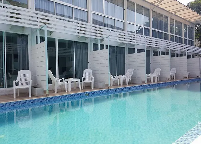 Hotel Pool @donmueang