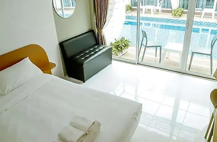Hotel Pool @donmueang