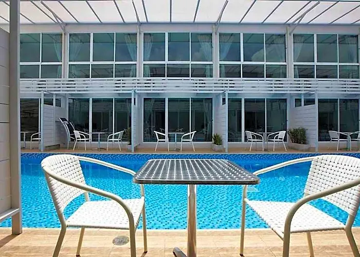 Hotel Pool @donmueang Bangkok