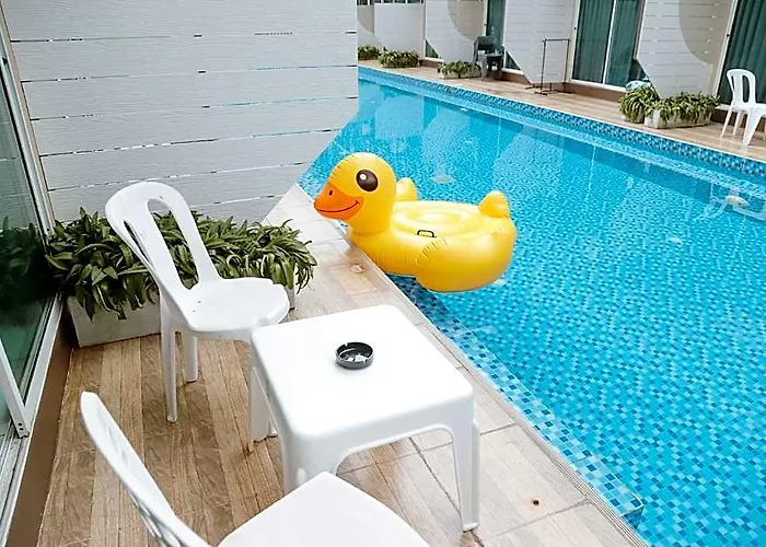Pool @donmueang 3* Bangkok